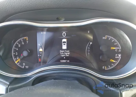 2015 Jeep Grand Cherokee Laredo z USA, uszkodzony, nr VIN 1C4RJEAG7FC669645